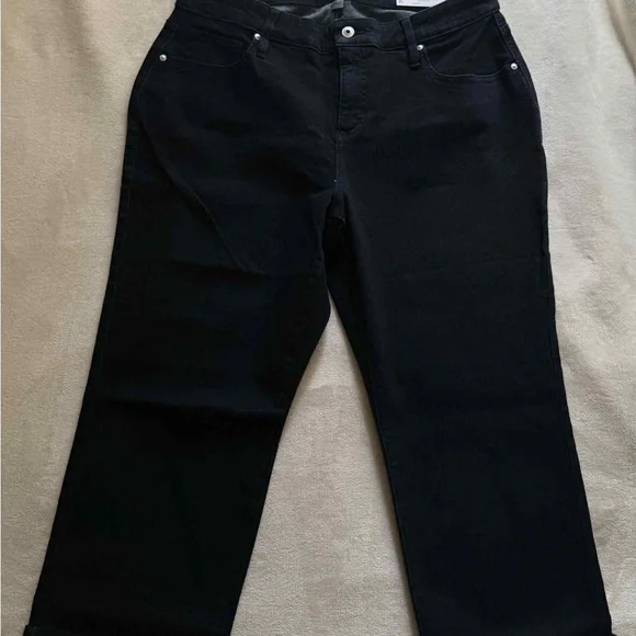 Plus Curvy Capri Jeans Style & Co. size 14 Wide - Picture 1 of 4